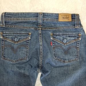 Vintage y2k Levi's 542 low flare jeans size 8
